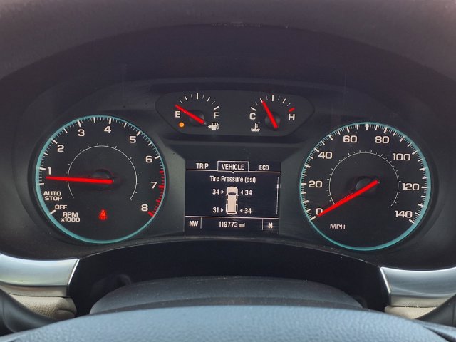 Used 2023 Chevrolet Traverse LS FWD image 19