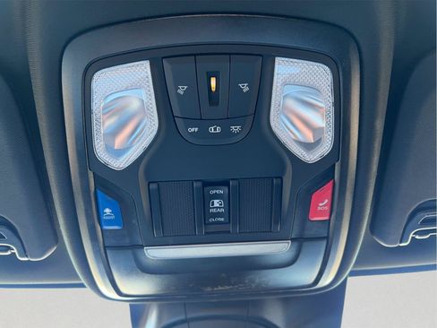 Used 2025 RAM 2500 Tradesman AWD/4WD image 33