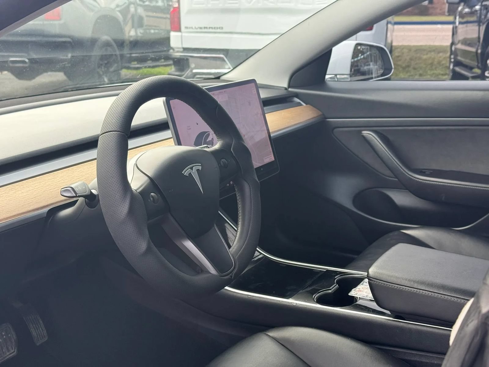 Used 2020 Tesla Model 3 Standard Range RWD image 11