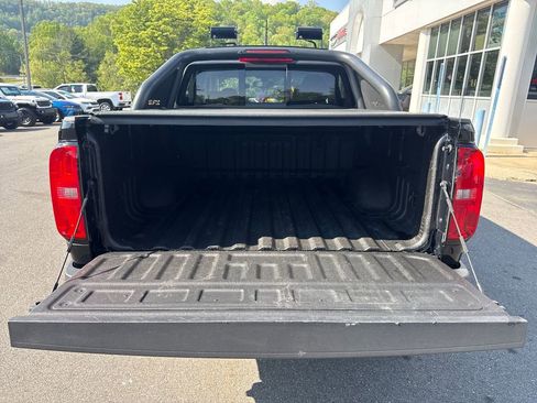 Used 2021 Chevrolet Colorado ZR2 w/ ZR2 Midnight Special Edition AWD/4WD image 5