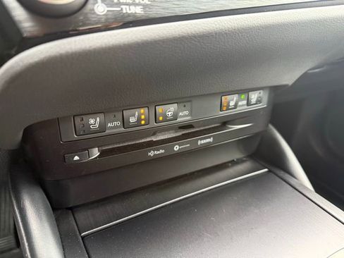 Used 2022 Lexus ES 350 w/ Premium Package image 32