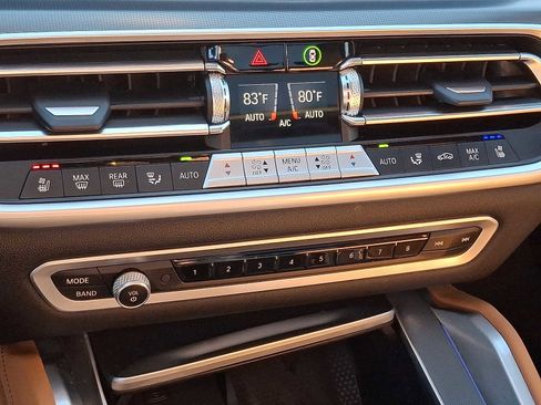 Used 2023 BMW X6 xDrive40i w/ M Sport Package image 16