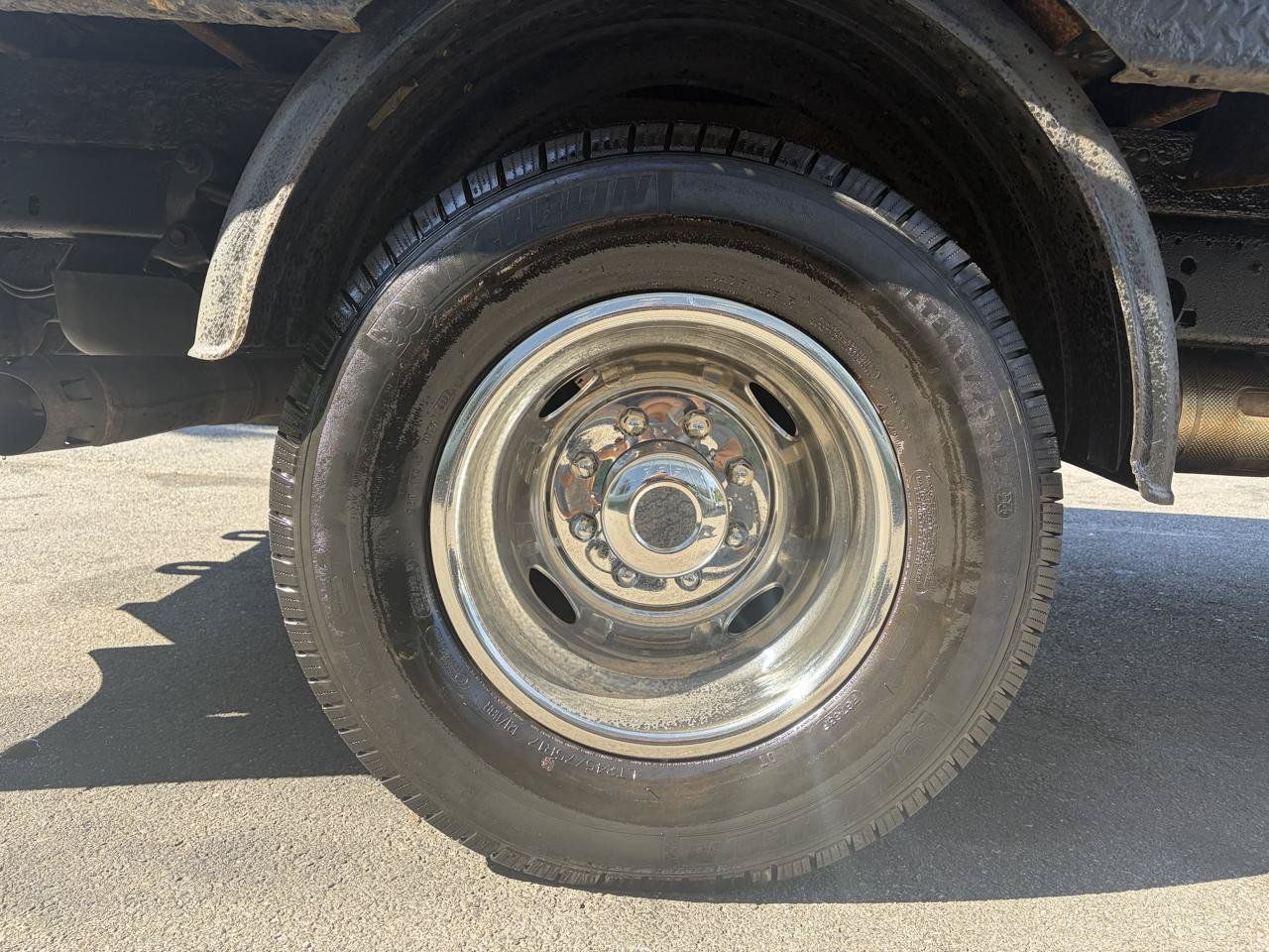Used 2017 Ford F350 XL w/ Power Equipment Group AWD/4WD image 14