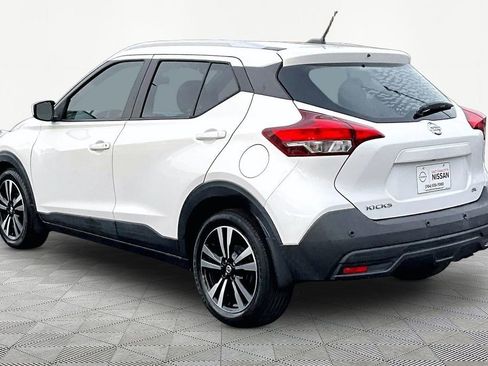 Used 2020 Nissan Kicks SV image 4