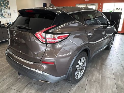 Used 2018 Nissan Murano S FWD image 12