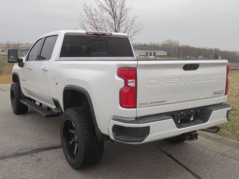 Used 2023 Chevrolet Silverado 2500 High Country w/ Z71 Off-Road Package image 2