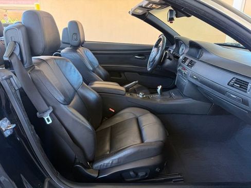 Used 2010 BMW M3 Convertible RWD image 31