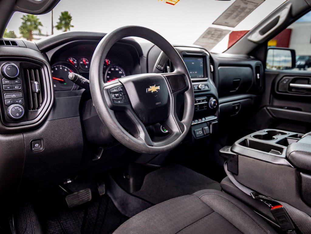 Used 2024 Chevrolet Silverado 1500 Custom w/ Turbomax Blackout Package AWD/4WD image 12