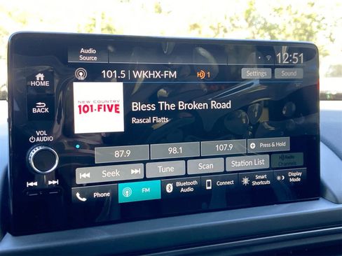 New 2025 Honda Pilot TrailSport image 16