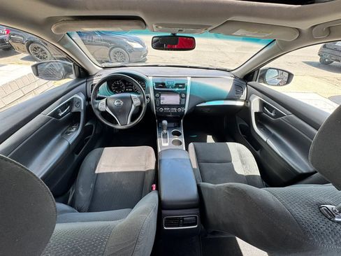 Used 2015 Nissan Altima 2.5 SV w/ Convenience Package FWD image 19
