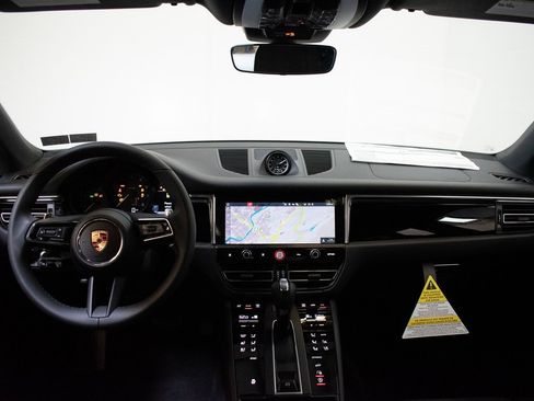 New 2025 Porsche Macan image 23