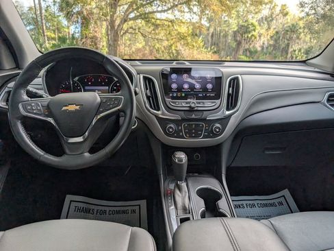 Used 2020 Chevrolet Equinox Premier image 11