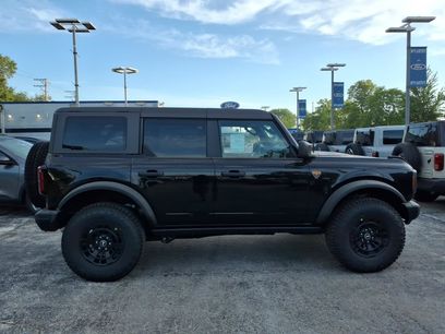 New 2026 Ford Bronco Badlands w/ Sasquatch Package
