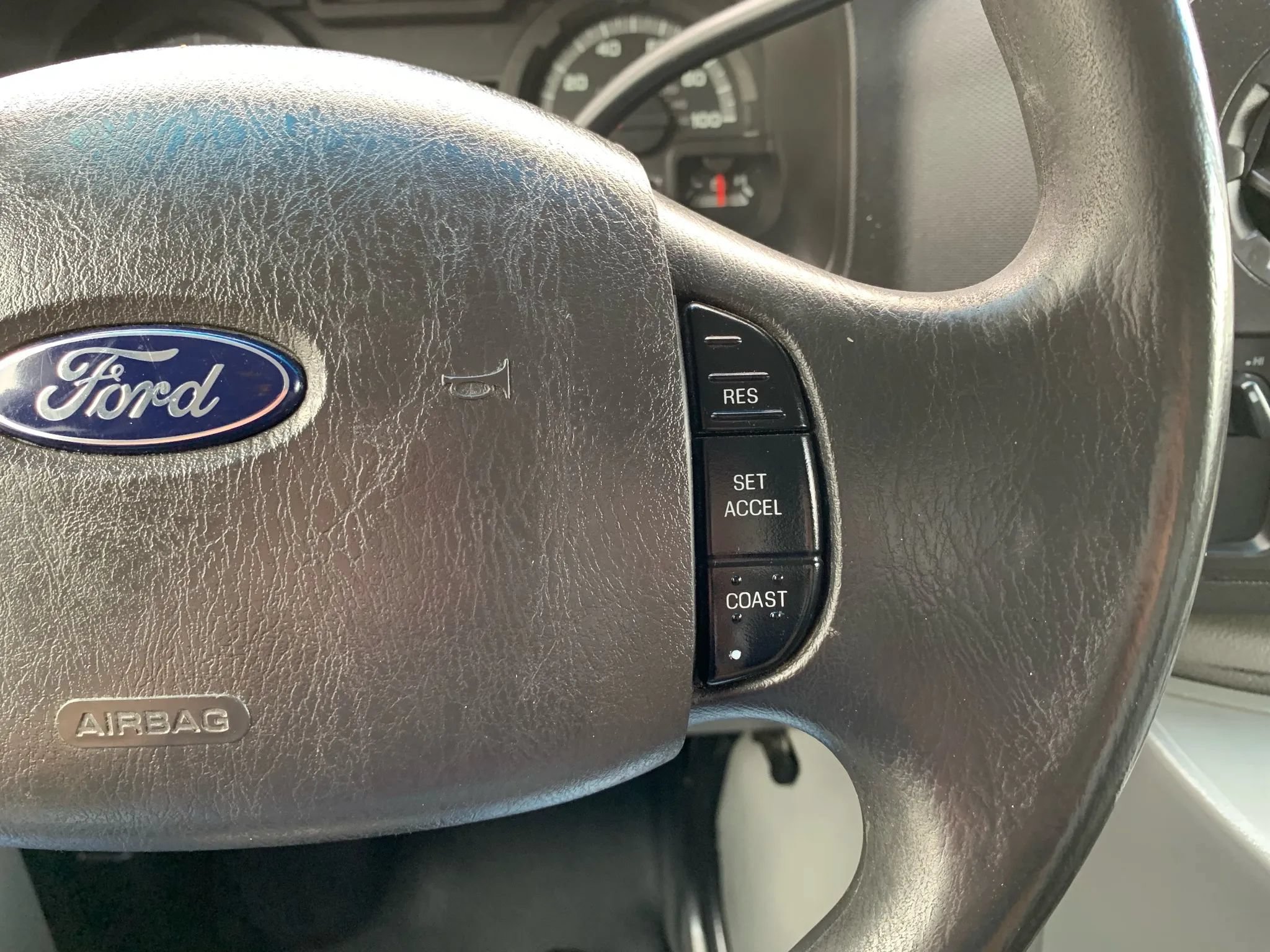 Used 2013 Ford E-450 and Econoline 450 Super Duty w/ PWR Locks & Windows Group RWD image 13