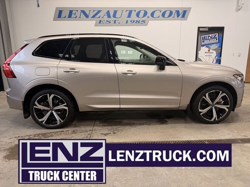 Used 2024 Volvo XC60 T8 Ultimate image 1
