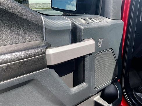 Used 2019 Ford F150 XLT w/ Equipment Group 302A Luxury AWD/4WD image 37
