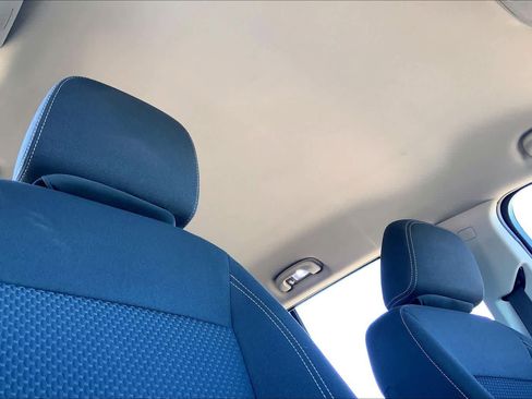 Used 2024 GMC Terrain SLE image 13