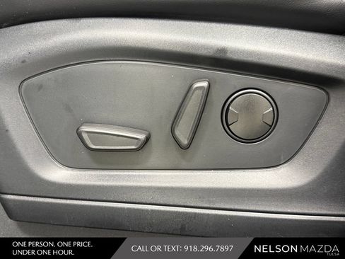 Used 2025 Ford Explorer ST-Line w/ Premium Package RWD image 16