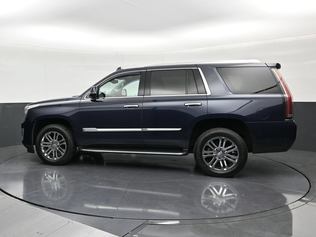 Used 2020 Cadillac Escalade 2WD image 2