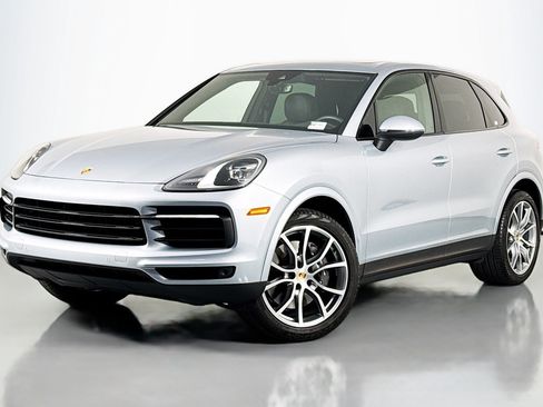 Used 2023 Porsche Cayenne Platinum Edition AWD/4WD image 32
