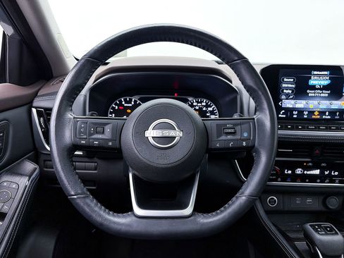 Used 2022 Nissan Rogue SL w/ SL Premium Package image 32