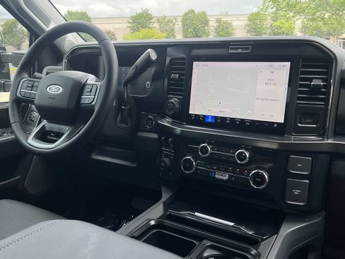 New 2026 Ford F350 Lariat w/ Lariat Ultimate Package AWD/4WD image 3