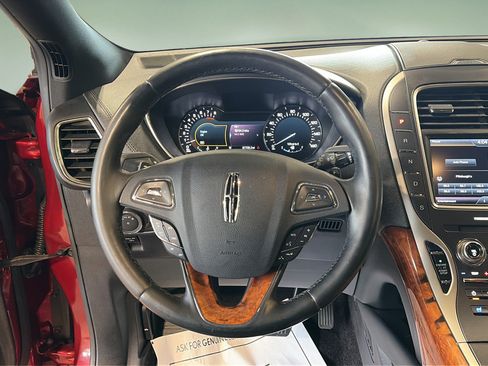 Used 2016 Lincoln MKX Reserve w/ Climate Package AWD/4WD image 20
