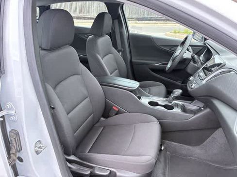 Used 2024 Chevrolet Malibu LT FWD image 22