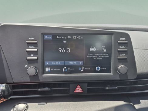 New 2026 Hyundai Elantra SEL Sport FWD image 24