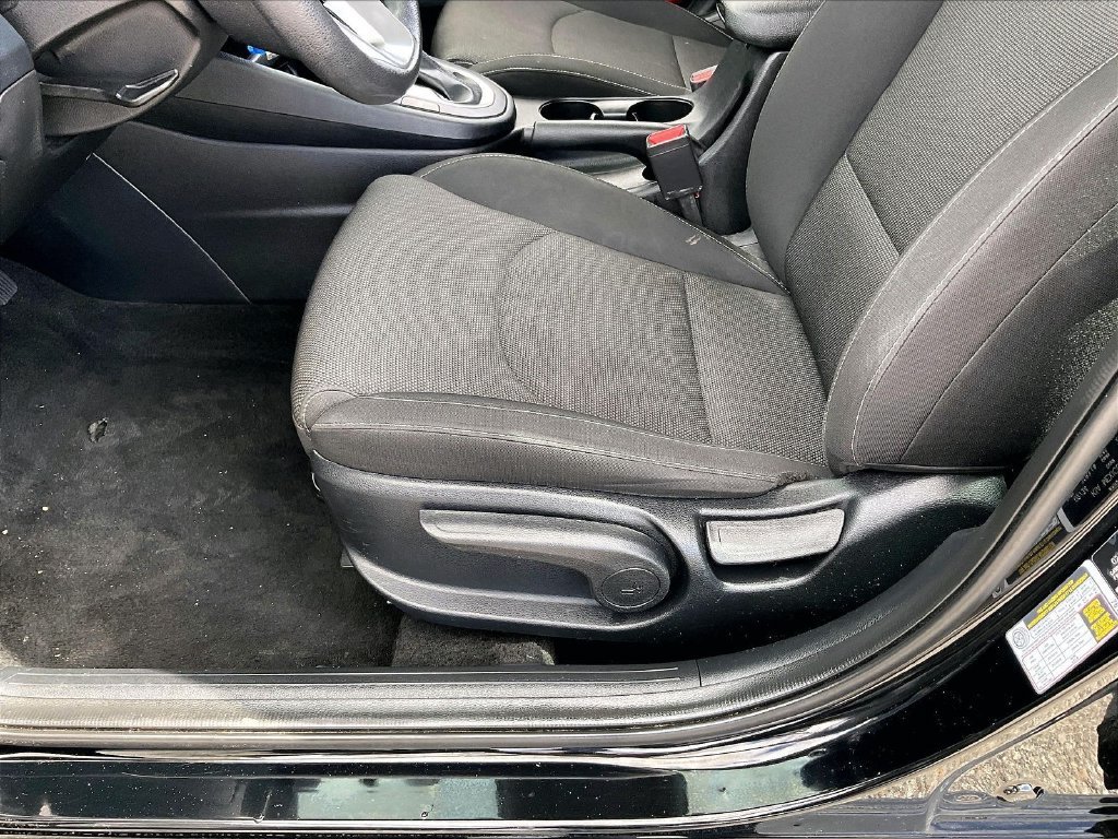 Certified 2024 Kia Forte LXS FWD image 31