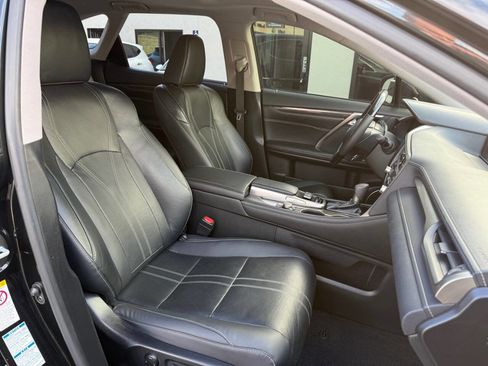 Used 2018 Lexus RX 350L Luxury w/ Accessory Package image 28