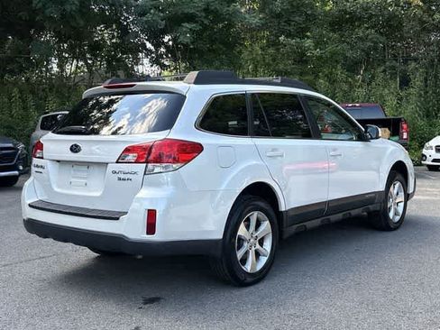 Used 2013 Subaru Outback 3.6R Limited w/ Moonroof Pkg AWD/4WD image 21