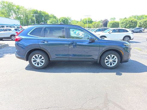 Used 2025 Honda CR-V LX image 8