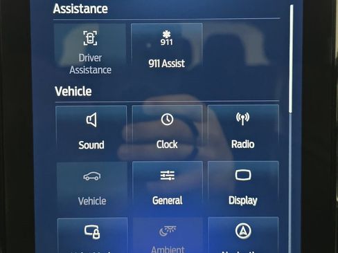 Used 2020 Ford Explorer Platinum image 42