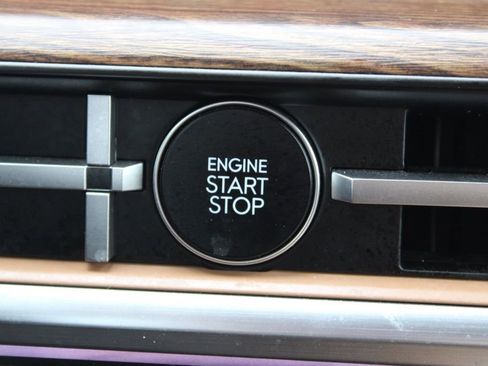 Used 2024 Hyundai Santa Fe Limited image 34