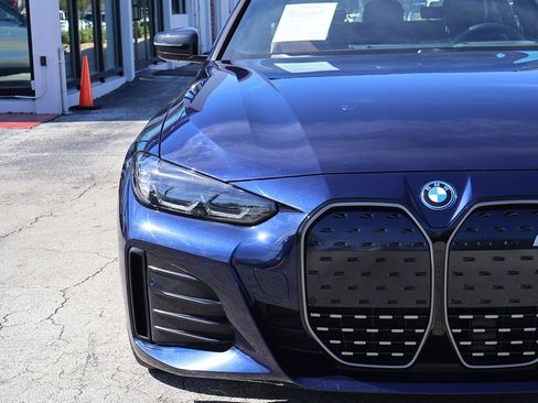 Used 2023 BMW i4 eDrive40 w/ M Sport Package image 16