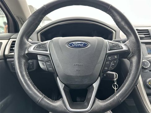 Used 2014 Ford Fusion SE w/ Equipment Group 202A image 20