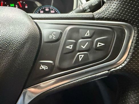 Used 2020 Chevrolet Equinox LT image 14