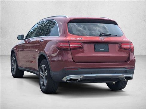 Used 2017 Mercedes-Benz GLC 300 4MATIC image 7