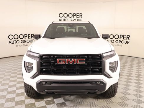 Used 2025 GMC Canyon Elevation w/ Convenience Package RWD image 9