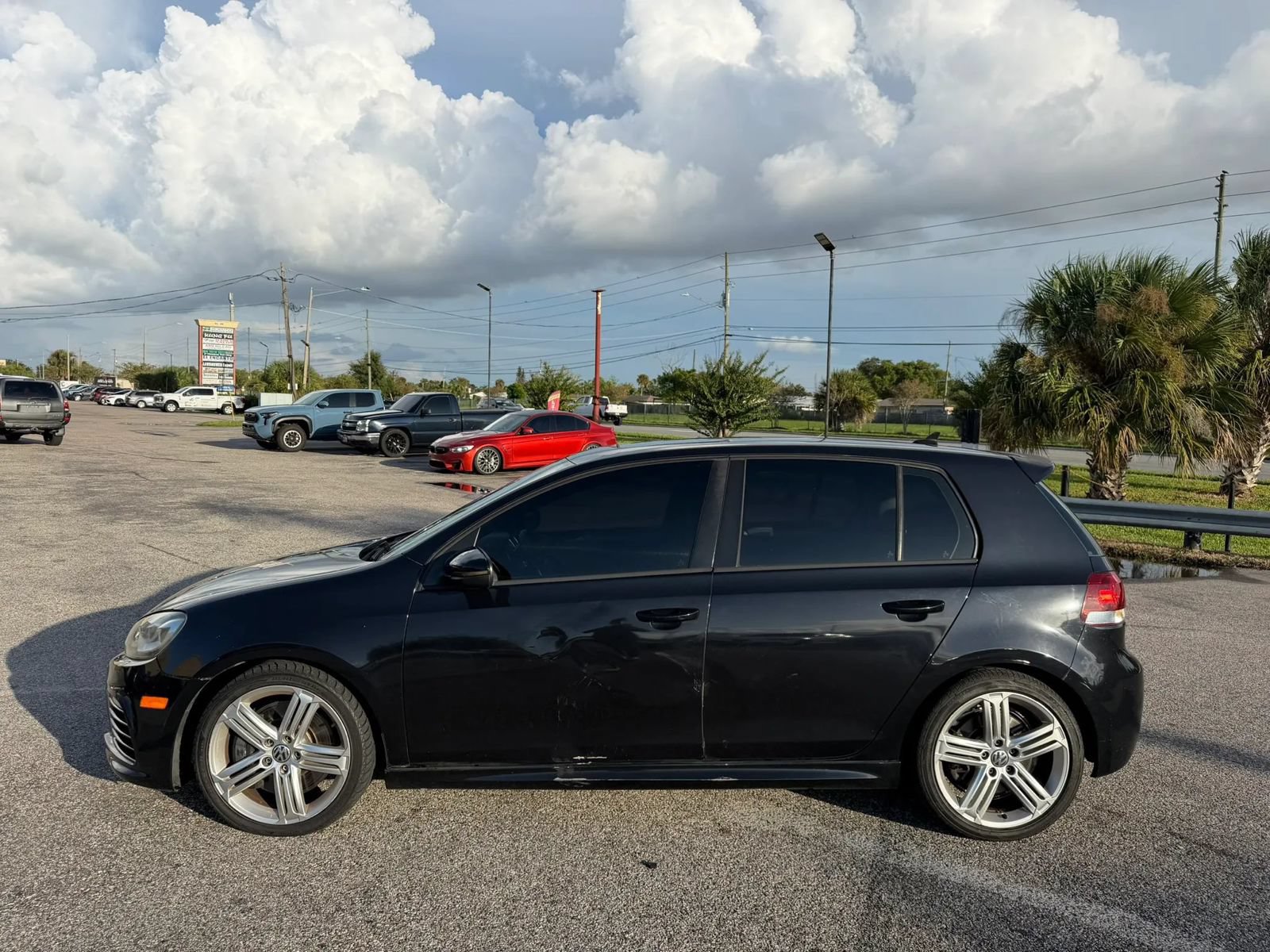 Used 2013 Volkswagen Golf R 4-Door AWD/4WD image 2