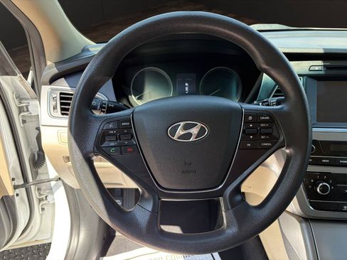Used 2017 Hyundai Sonata SE FWD image 10