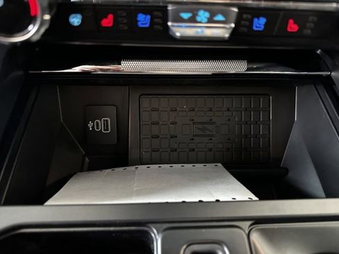 New 2026 Ford F150 Lariat w/ Equipment Group 502A High image 27