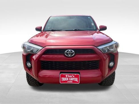 Used 2018 Toyota 4Runner SR5 AWD/4WD image 8