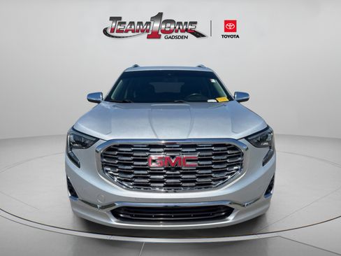 Used 2018 GMC Terrain Denali w/ Advanced Safety Package FWD image 4