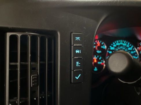 Used 2023 Chevrolet Express 2500 w/ Driver Convenience Package image 34