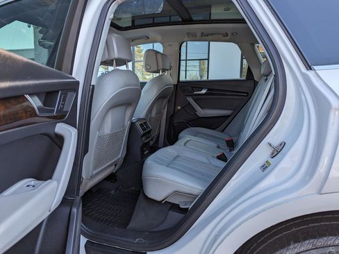 Used 2018 Audi Q5 2.0T Premium Plus w/ Premium Plus Package image 40