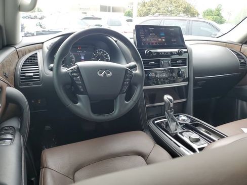 Certified 2023 INFINITI QX80 Premium Select w/ Cargo Package AWD/4WD image 10