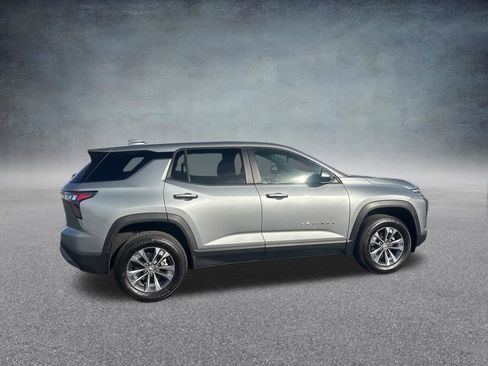 Certified 2025 Chevrolet Equinox LT image 3