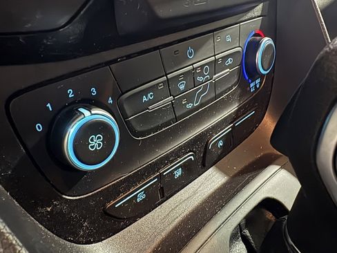 Used 2023 Ford Transit Connect XL image 16